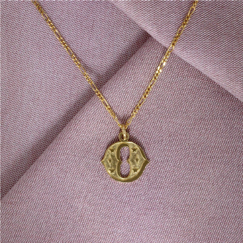 Ladies gold necklaces-Circus Letter O Gold Plated Necklace