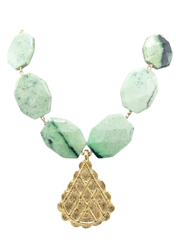 Ladies fashion necklaces-Green Gold Pendant Necklace