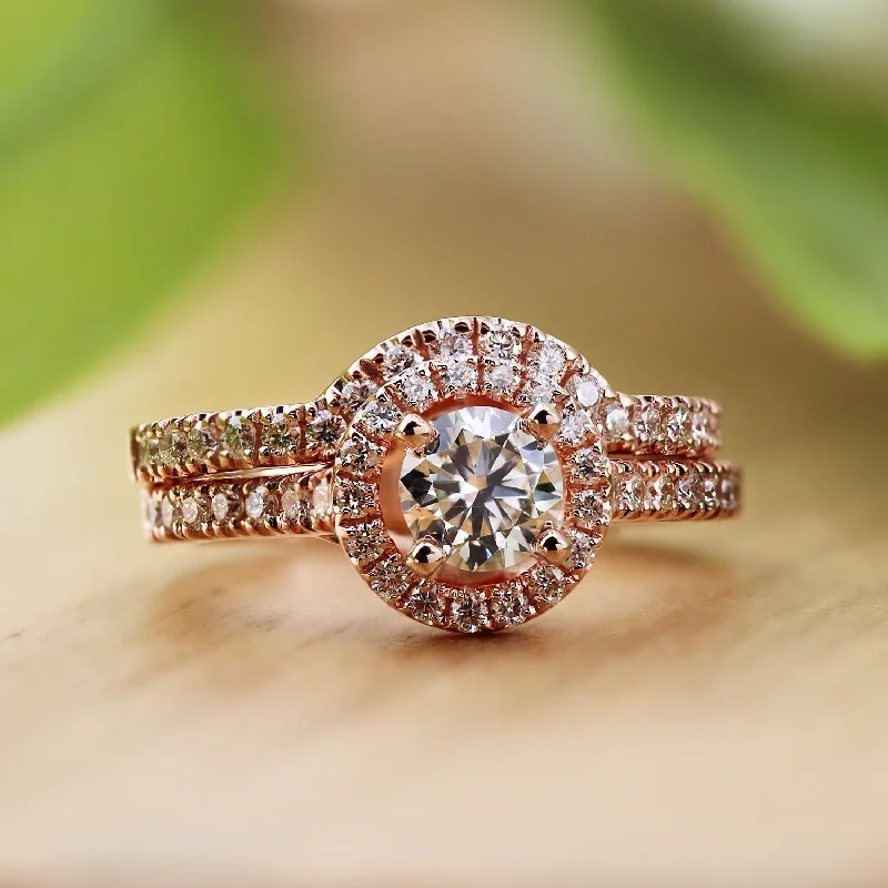 Ladies luxury custom engagement rings-Auriya 14k Rose Gold 1ctw Round Diamond Halo Engagement Ring Set