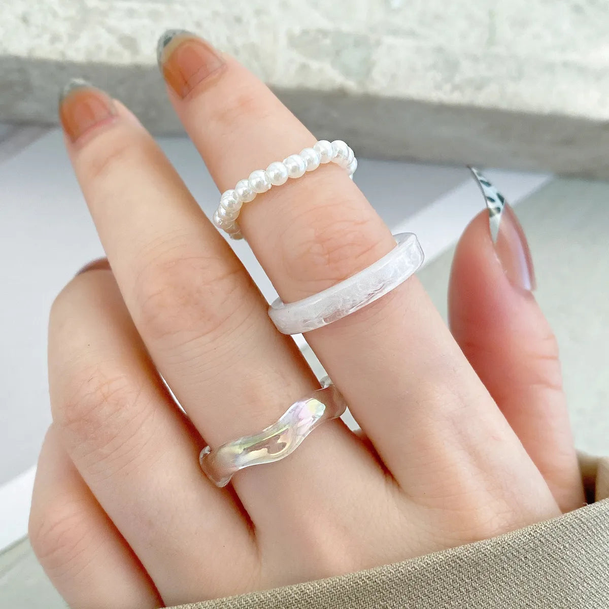 Ladies classic rings-Fashion Geometric Synthetic Resin Rings