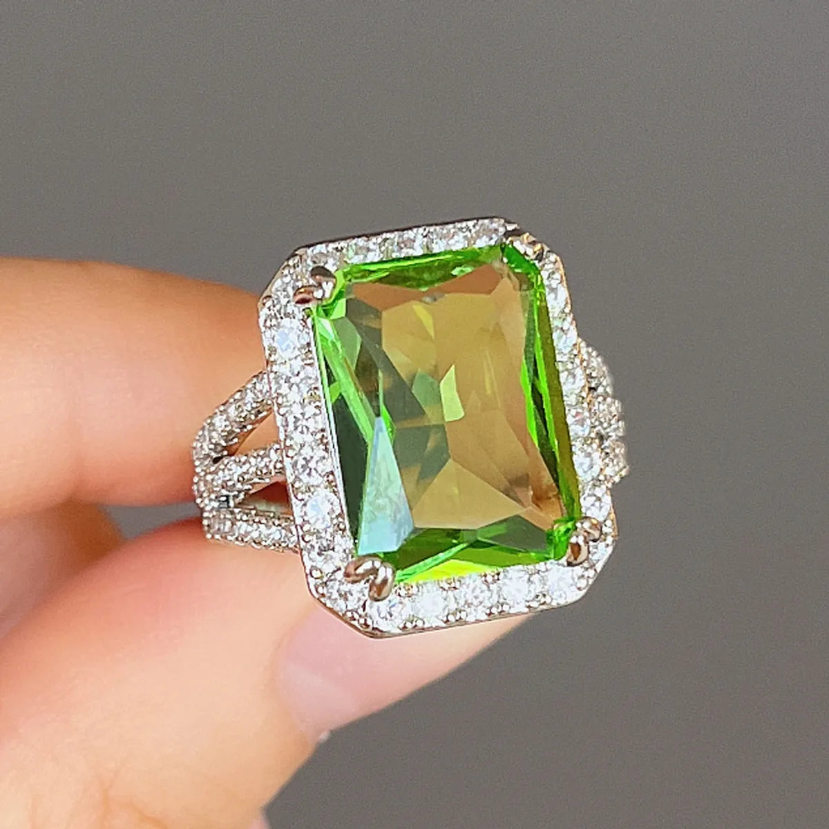 Ladies halo rings-Elegant Square Zircon Copper Wholesale Rings