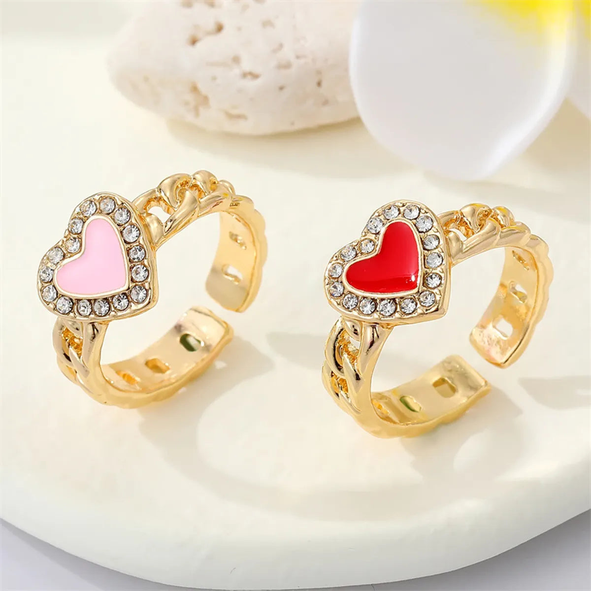 Ladies vintage rings-Simple Rhinestone Dripping Oil Heart Geometric Open Ring Female