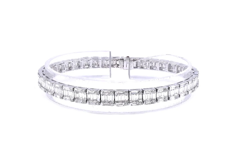 Ladies charm bracelets-18 Karat White Gold Mosaic Set Diamond Tennis Bracelet