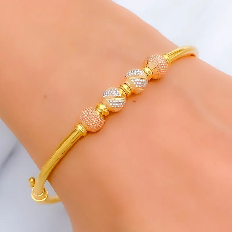 Ladies luxury charm bracelets-Noble Classy Vibrant 22k Gold Bangle Bracelet